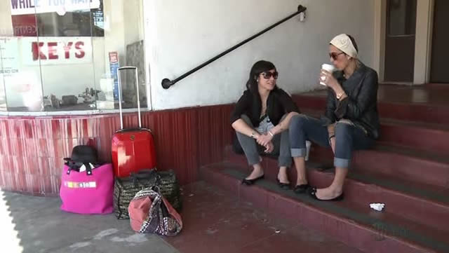 6a-steps-and-luggage-and-things