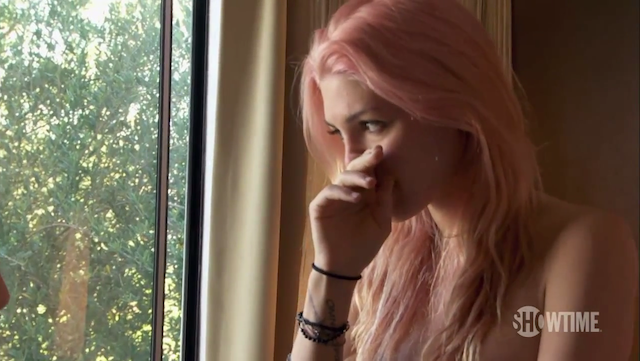 lauren-smelling-her-fingers