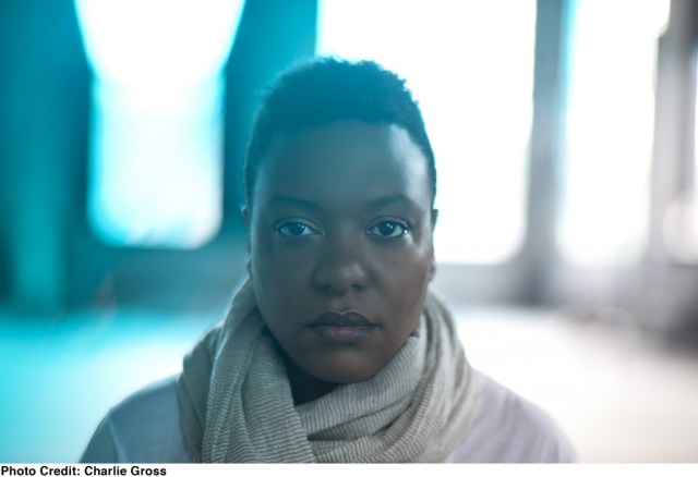 Meshell Ndegeocello. Photo credit: Charlie Gross. Via dukeperformances.duke.edu.