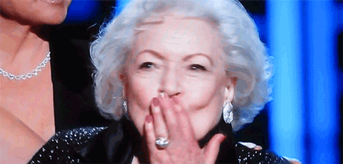 betty-white-kisses-gif