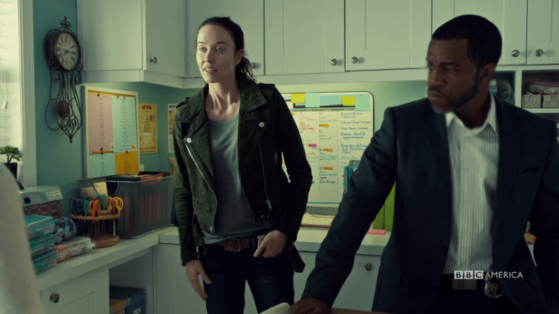 Maddie stands like a lesbian while she sasses Alison
