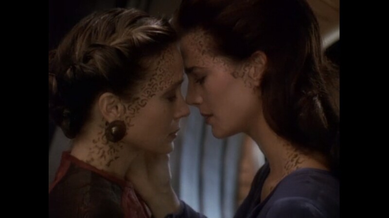 Lenara Kahn and Jadzia Dax pressing foreheads