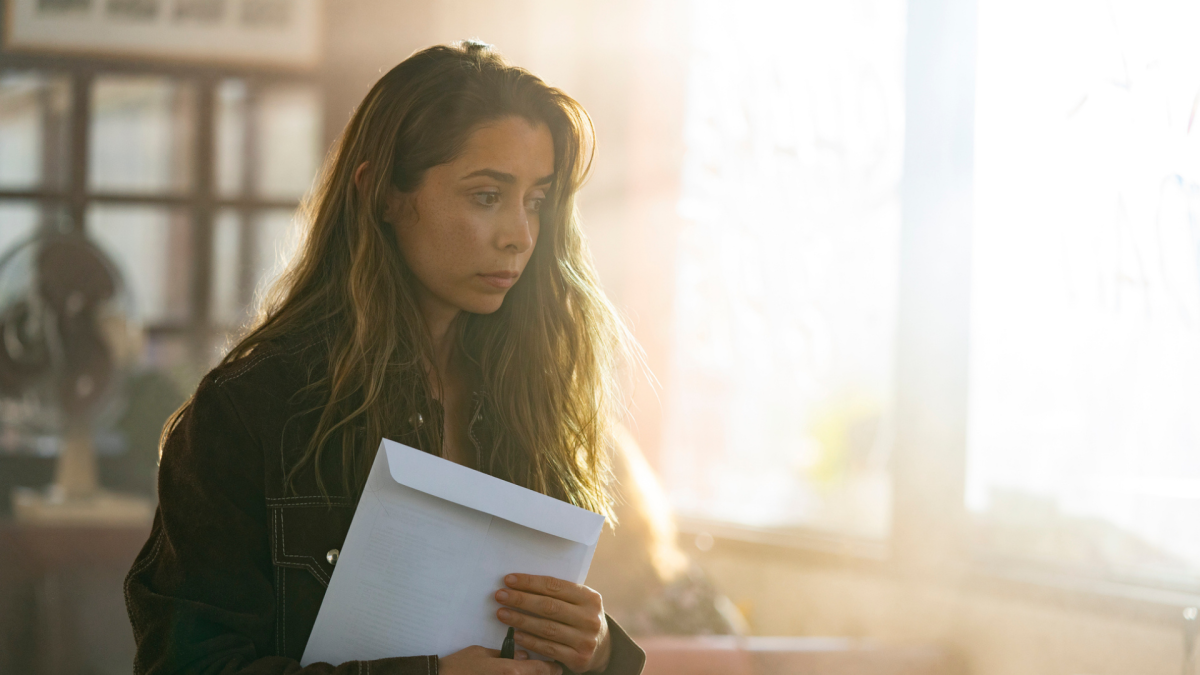 Hazel (Cristin Milioti) in Made For Love