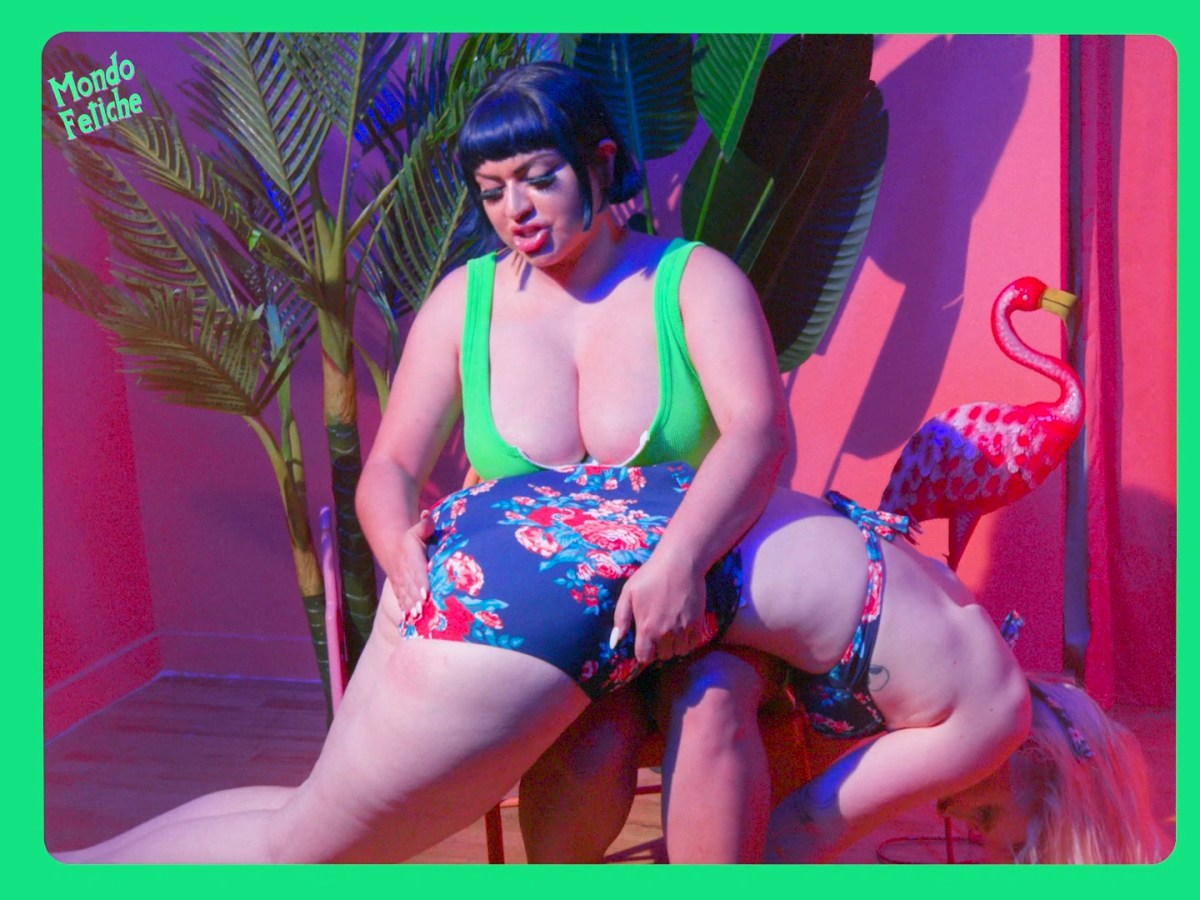 Veronica Vixen, Charlie Kicks