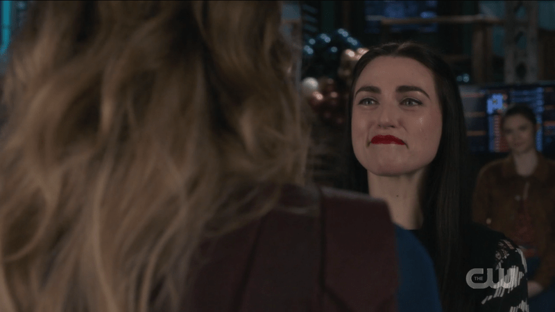Supergirl Epsiode 608: Supercorp, Lena Luthor smiles at Kara Danvers with tears streaming down her face