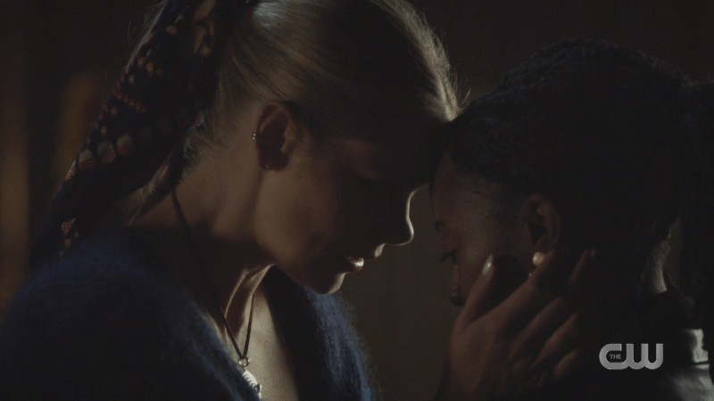 Roswell: Isobel presses her forehead against Anatsa's