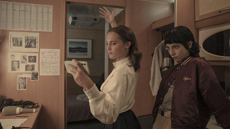 Alicia Vikander and Devon Ross in Irma Vep (2022)