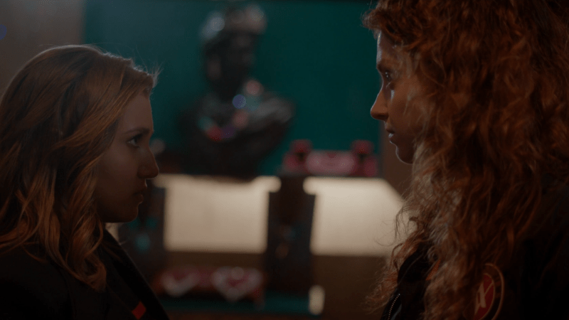 Vampire Academy: Mia and Meredith exchange sad looks in the street